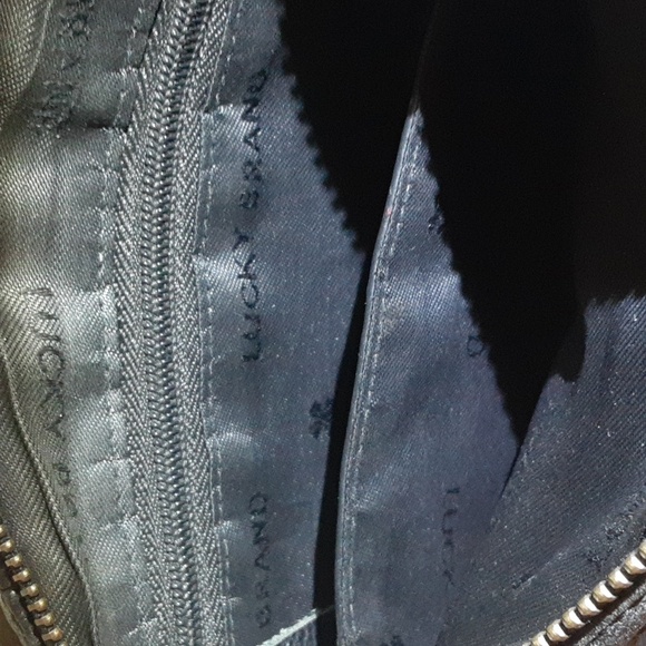 Lucky Brand purse with cute key ring Black leather purse - Picture 5 of 8